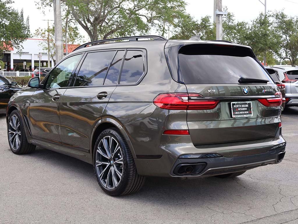 Vehicle image 12 of 76