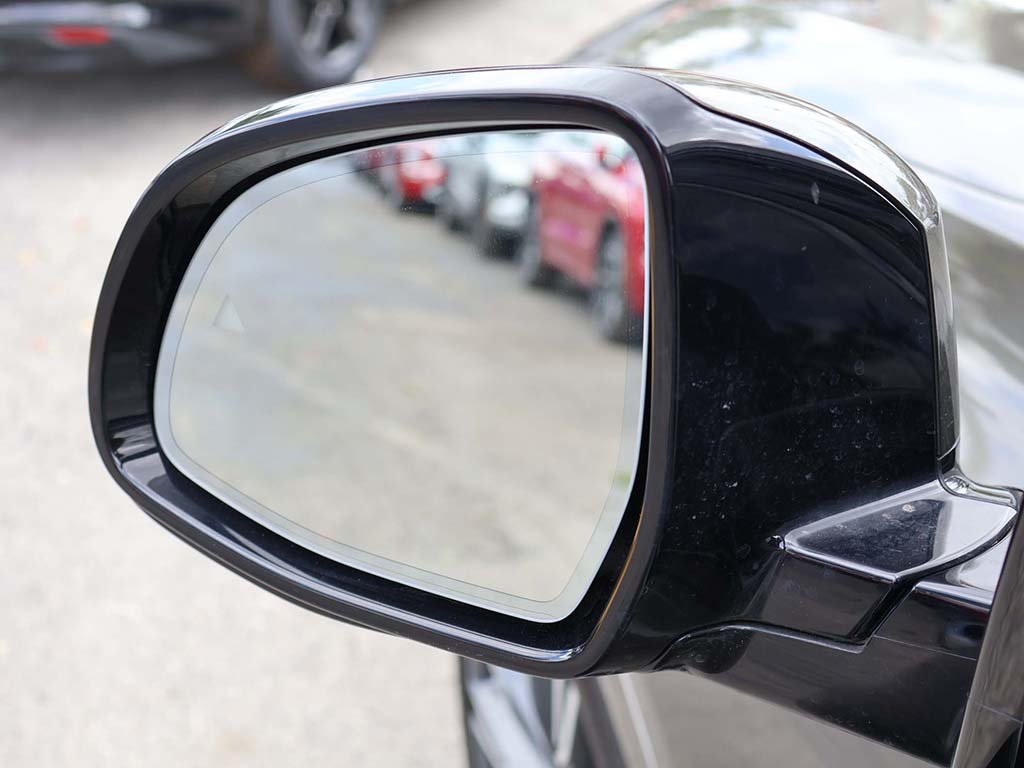 Vehicle image 50 of 76