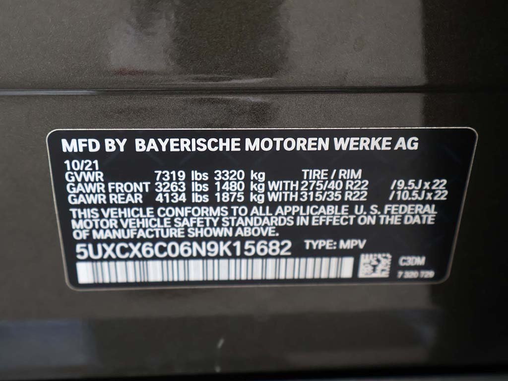 Vehicle image 70 of 76