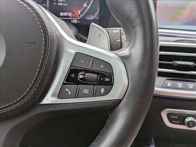 Vehicle image 26 of 30