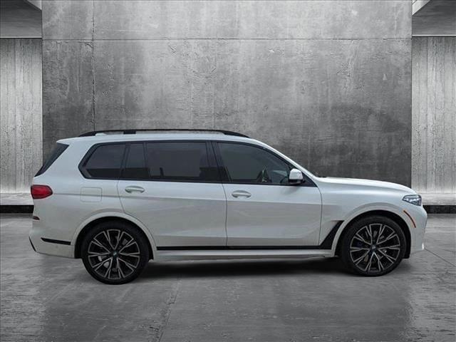Vehicle image 4 of 30