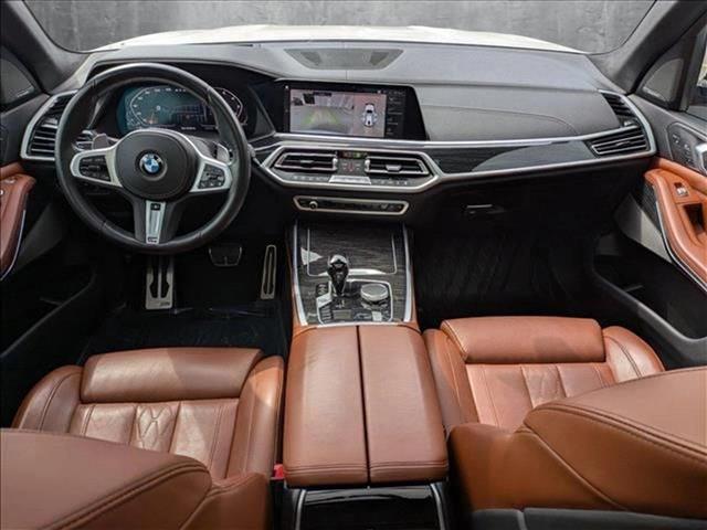 Vehicle image 14 of 30