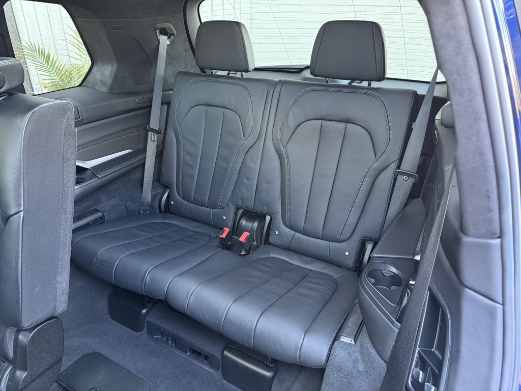 Vehicle image 23 of 106