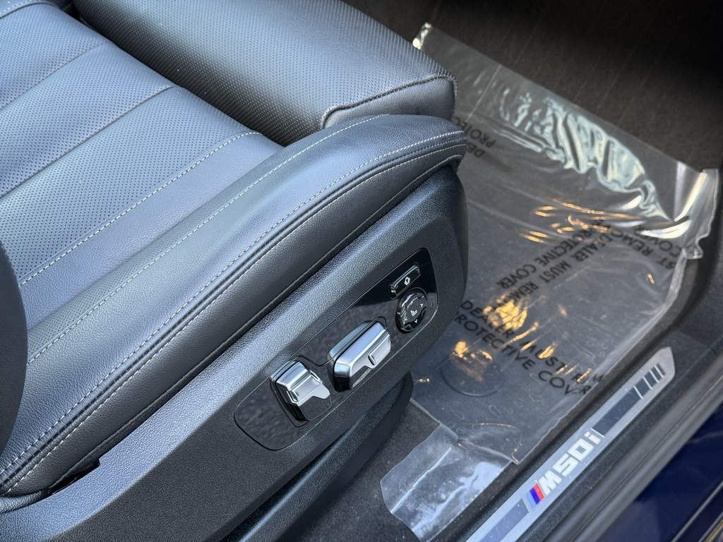 Vehicle image 101 of 106