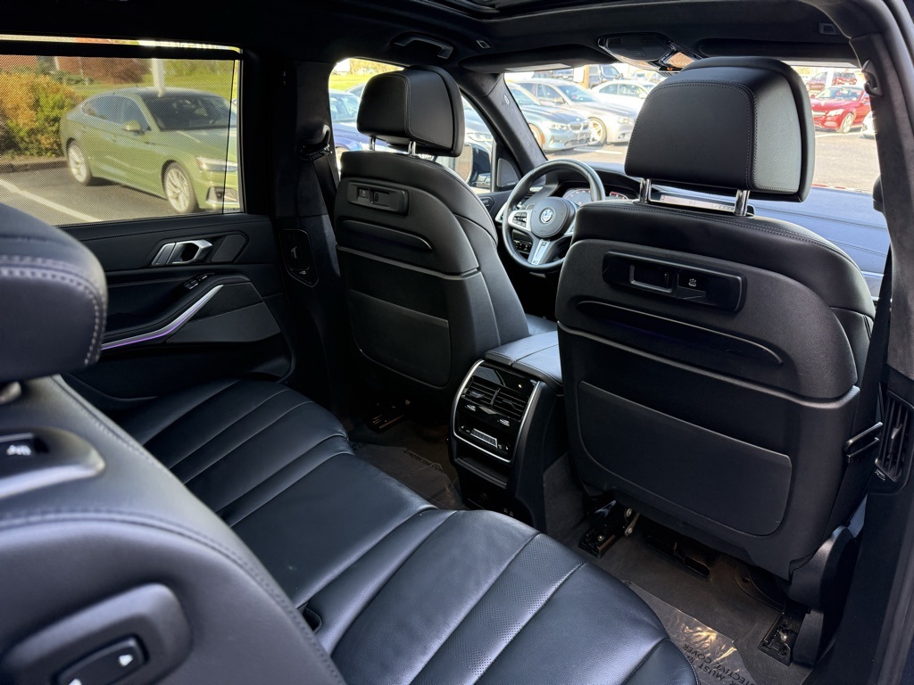 Vehicle image 35 of 106