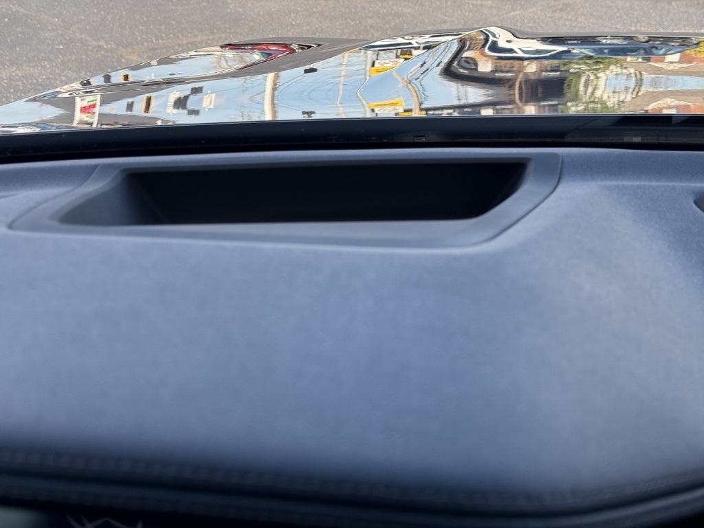 Vehicle image 103 of 106