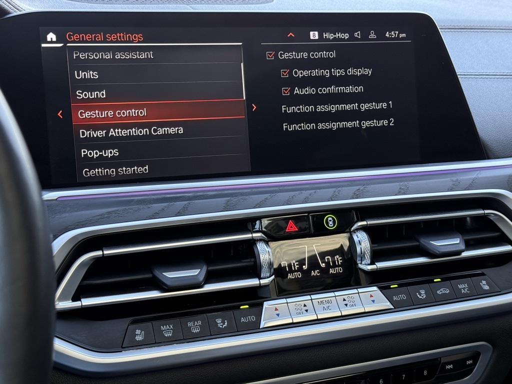 Vehicle image 61 of 106