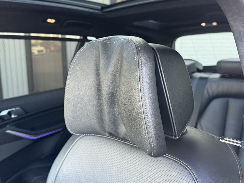 Vehicle image 27 of 106