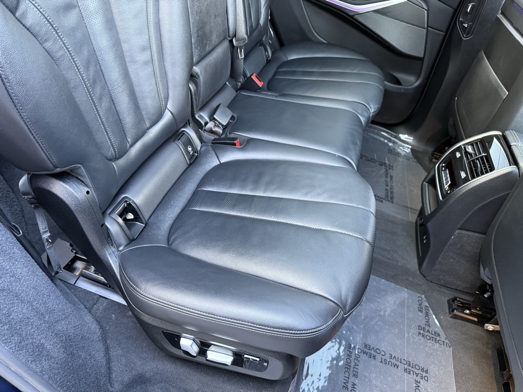 Vehicle image 24 of 106
