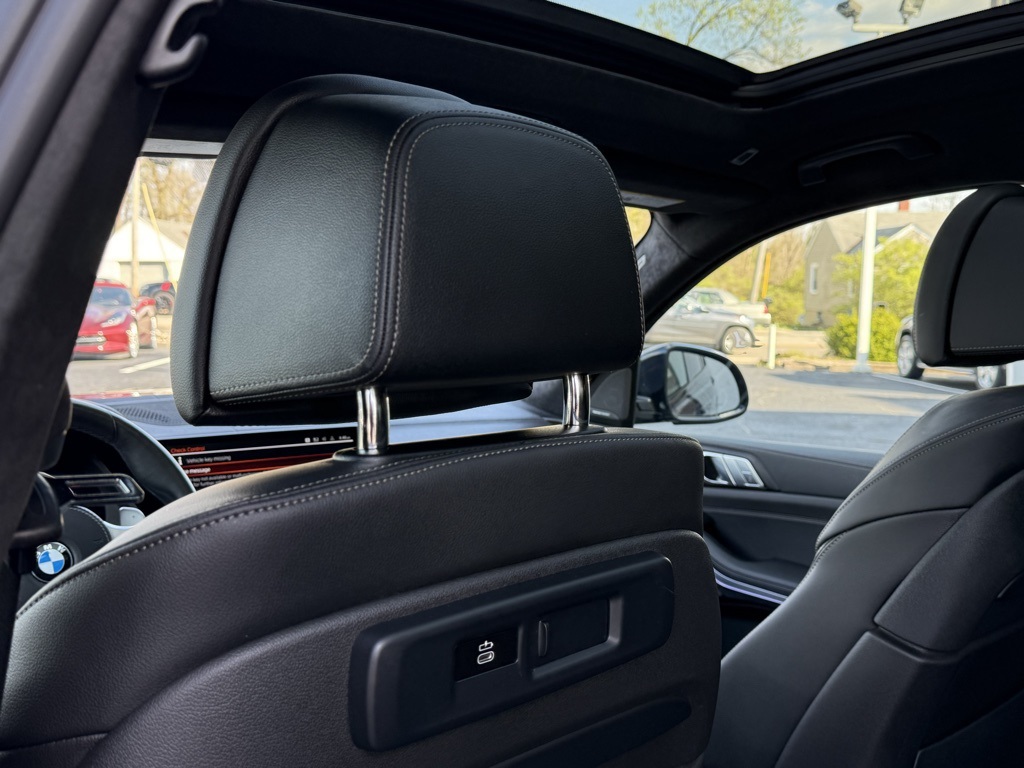 Vehicle image 42 of 106
