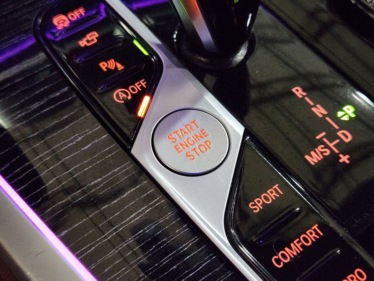 Vehicle image 40 of 54