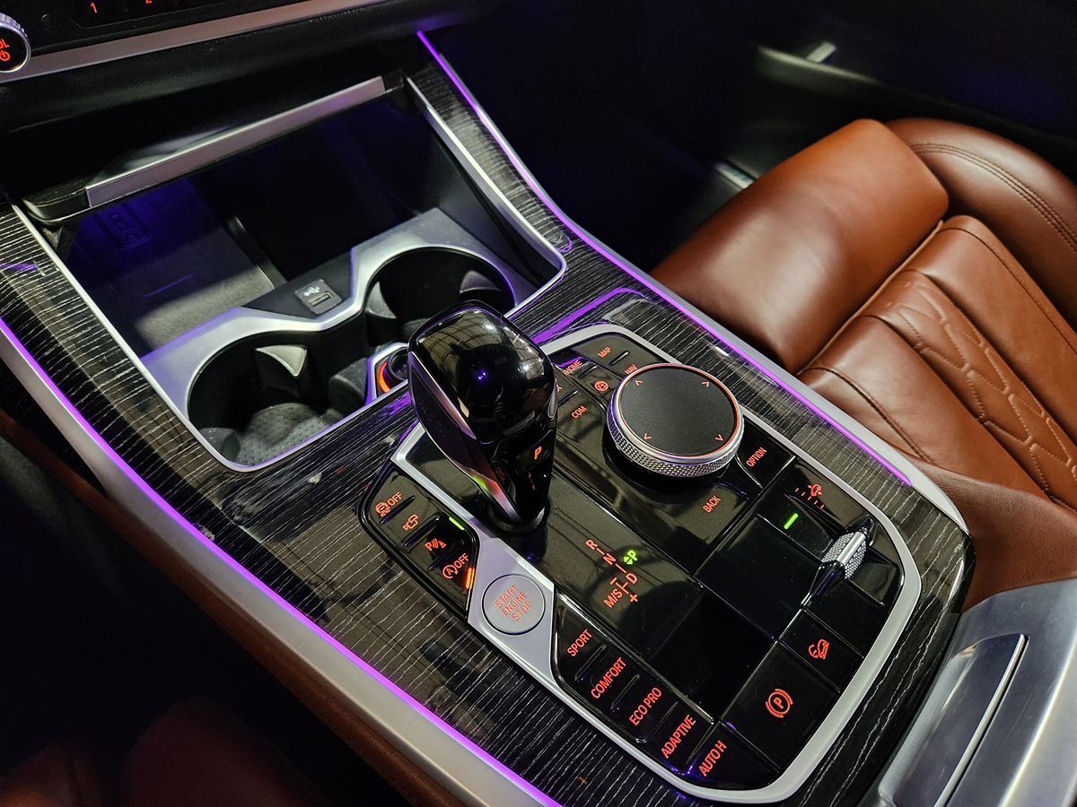 Vehicle image 39 of 54