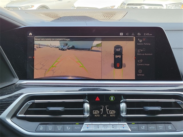 Vehicle image 17 of 31