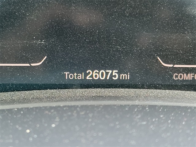 Vehicle image 15 of 31