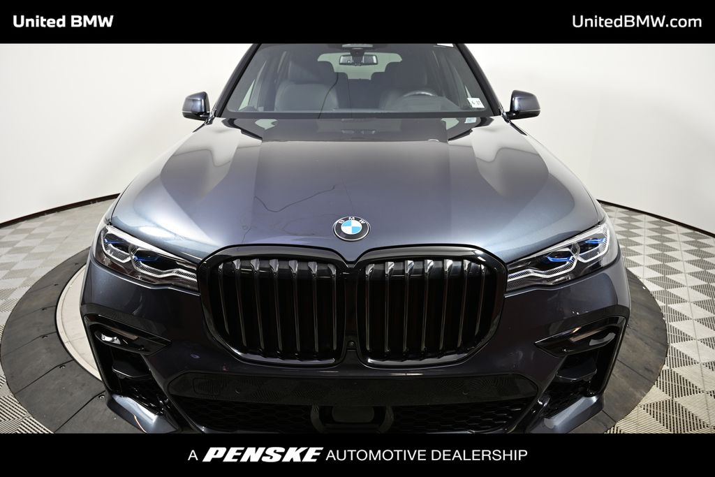 Vehicle image 2 of 26