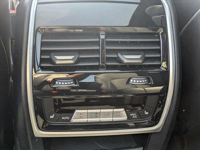 Vehicle image 22 of 24