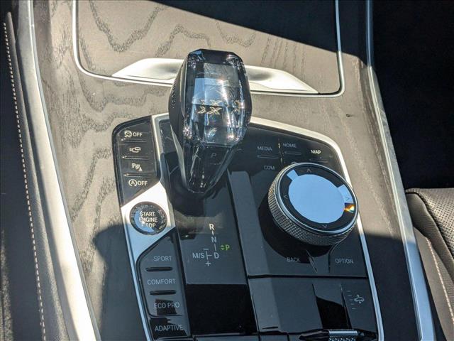 Vehicle image 23 of 24