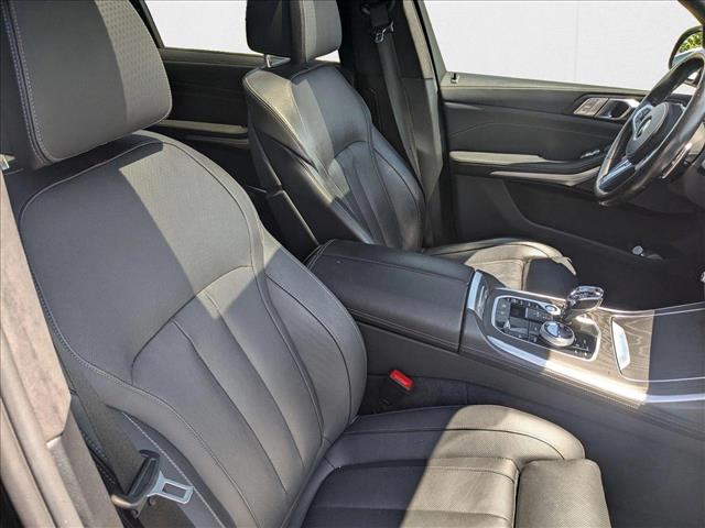 Vehicle image 12 of 24