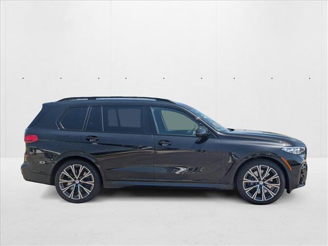 Vehicle image 4 of 24