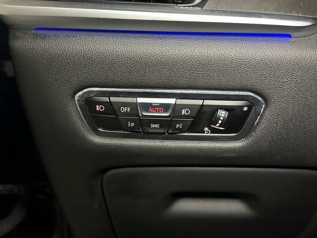 Vehicle image 20 of 36