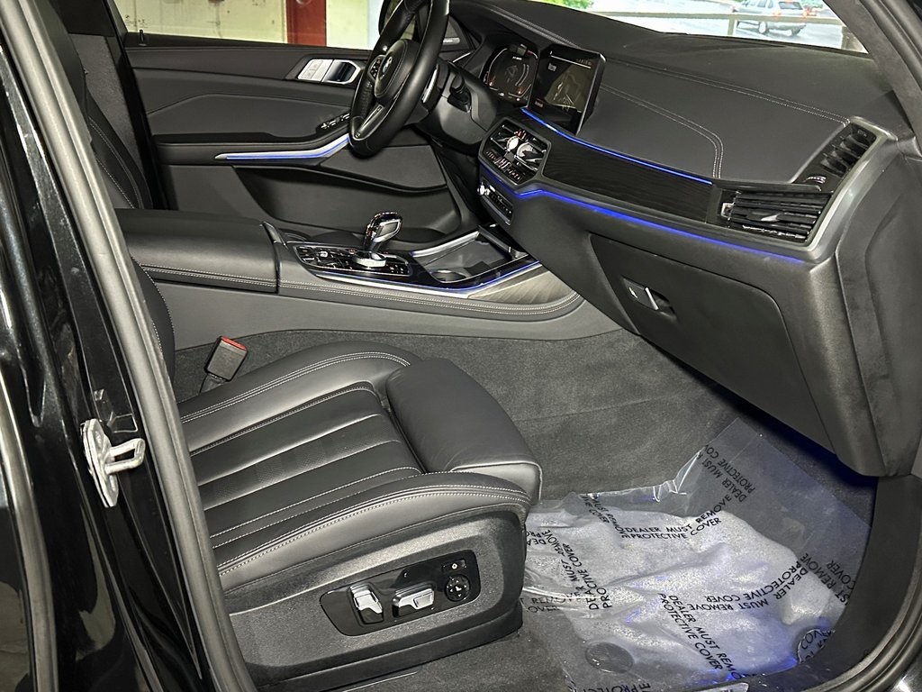 Vehicle image 9 of 36