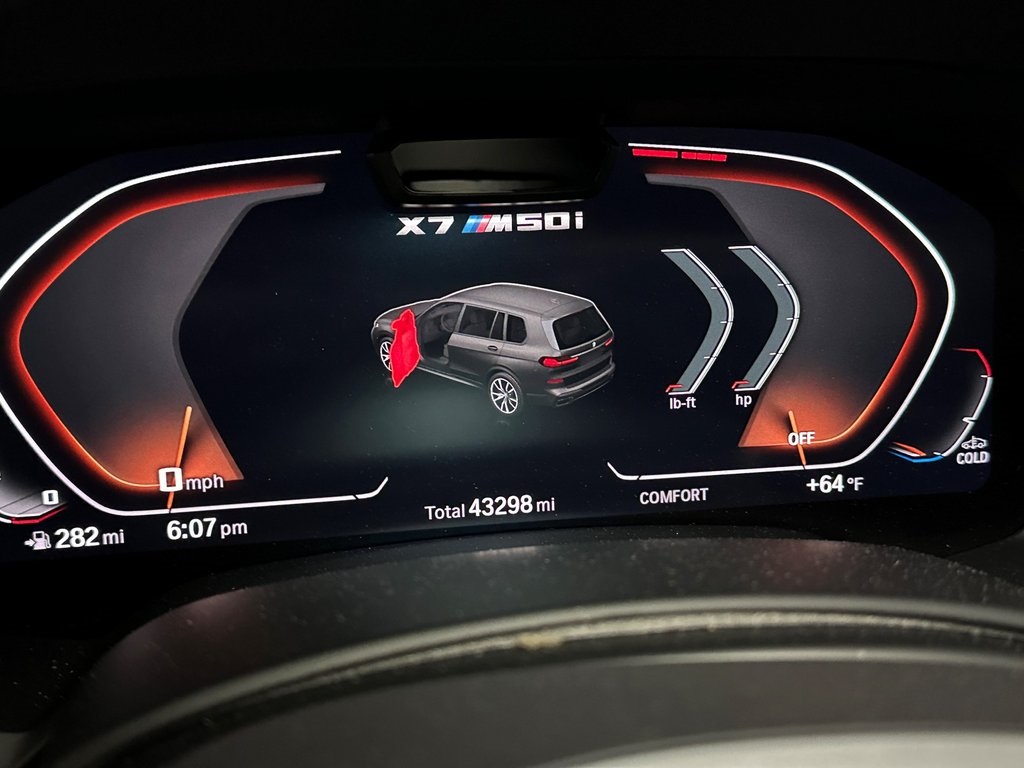 Vehicle image 21 of 36
