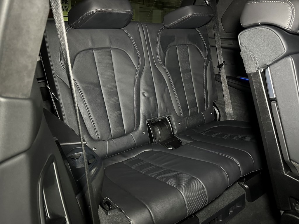 Vehicle image 14 of 36