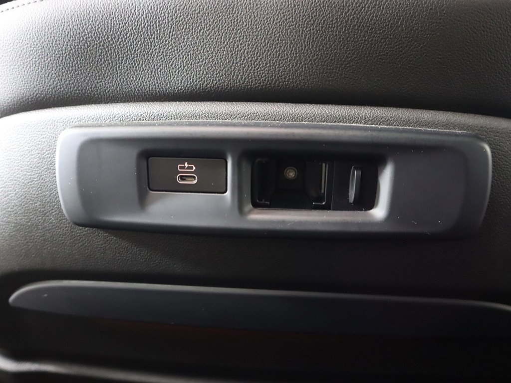 Vehicle image 69 of 80