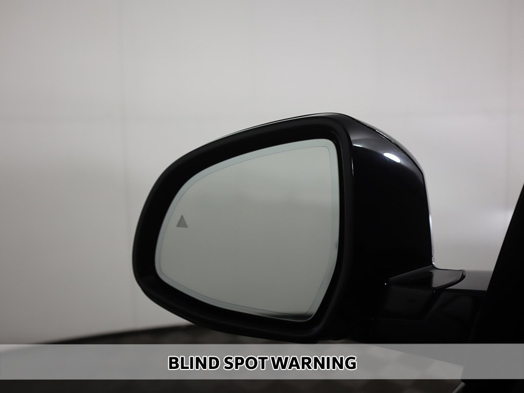 Vehicle image 16 of 80
