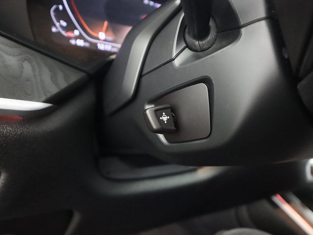 Vehicle image 49 of 80