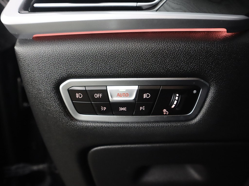 Vehicle image 48 of 80