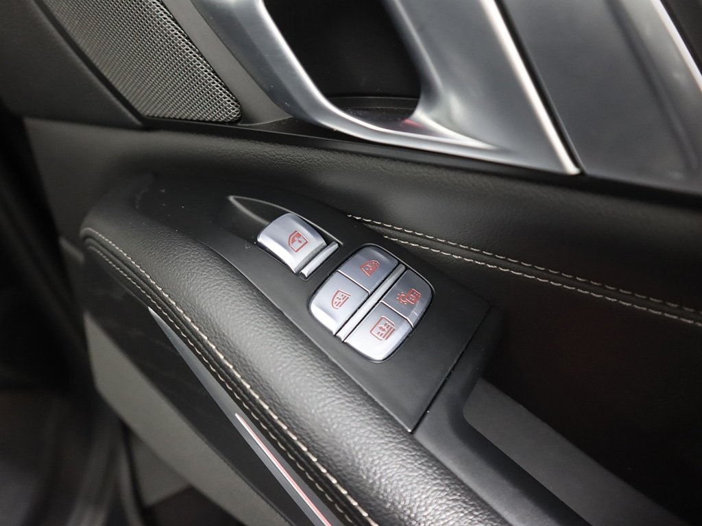 Vehicle image 78 of 80
