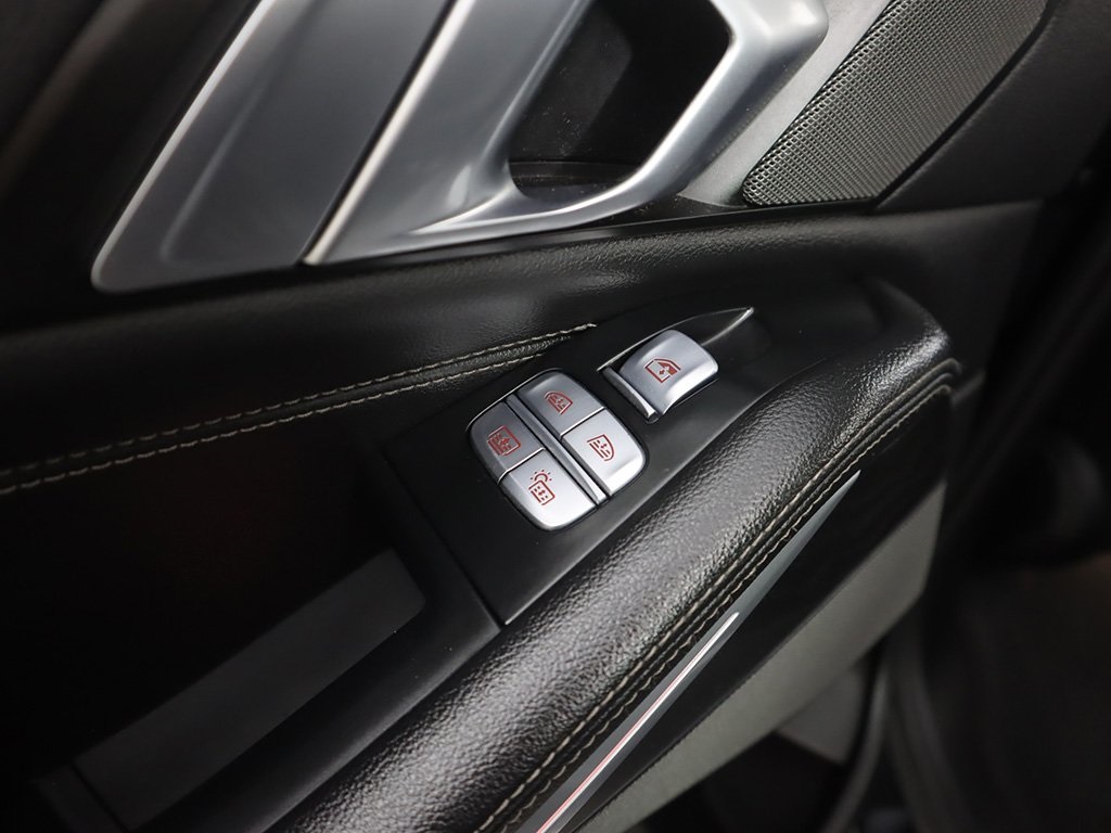 Vehicle image 77 of 80
