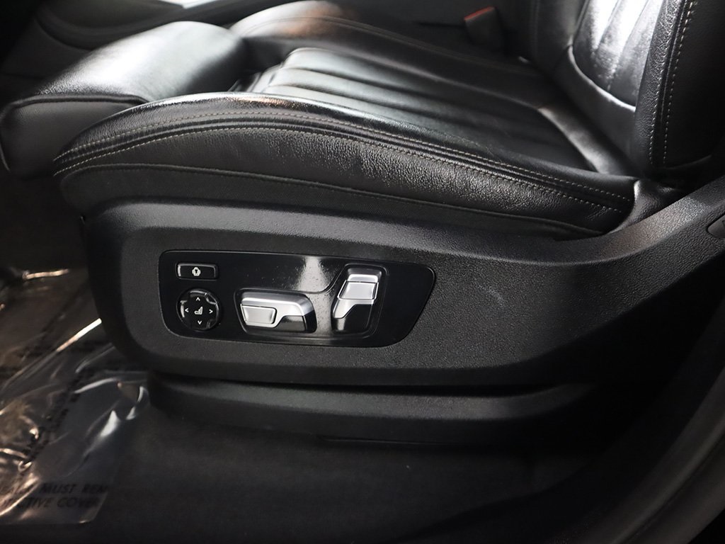 Vehicle image 39 of 80