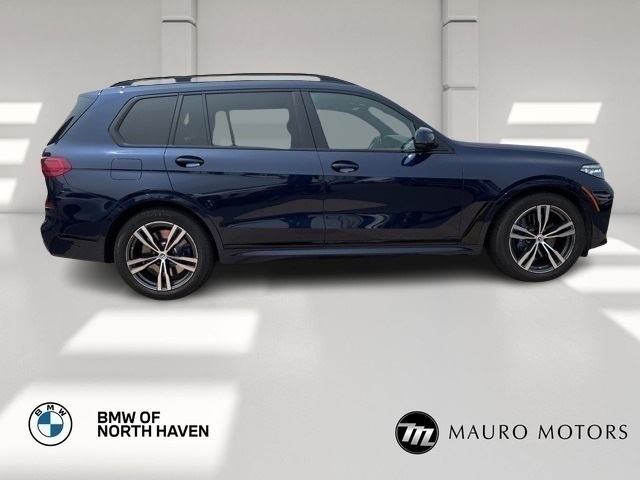 Vehicle image 3 of 12