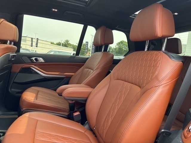 Vehicle image 12 of 12