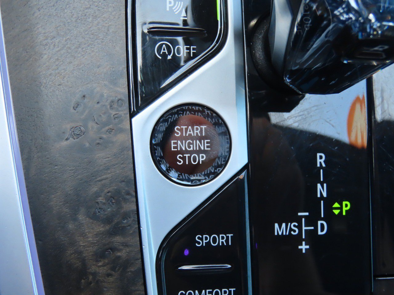 Vehicle image 36 of 38