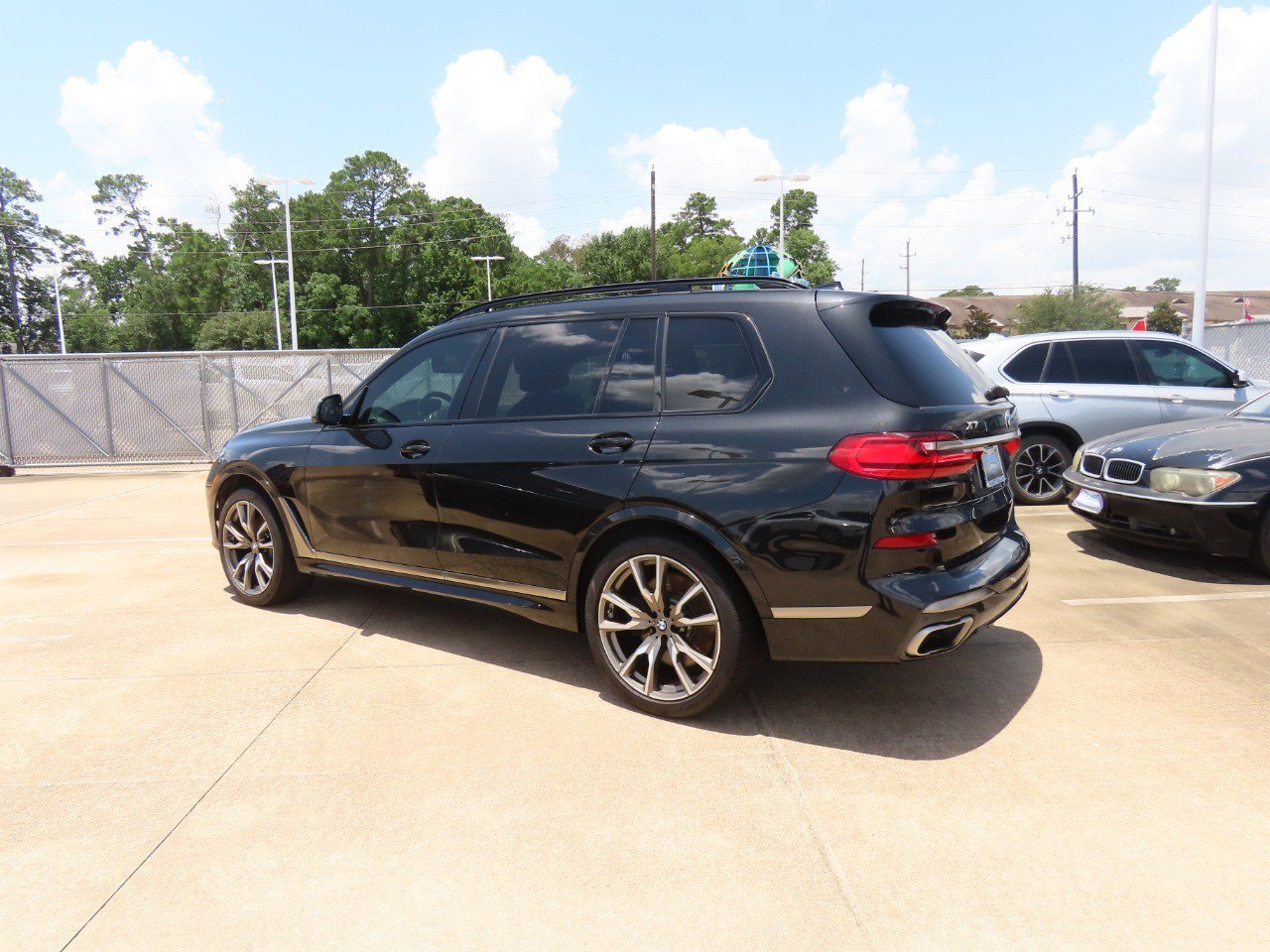 Vehicle image 8 of 38
