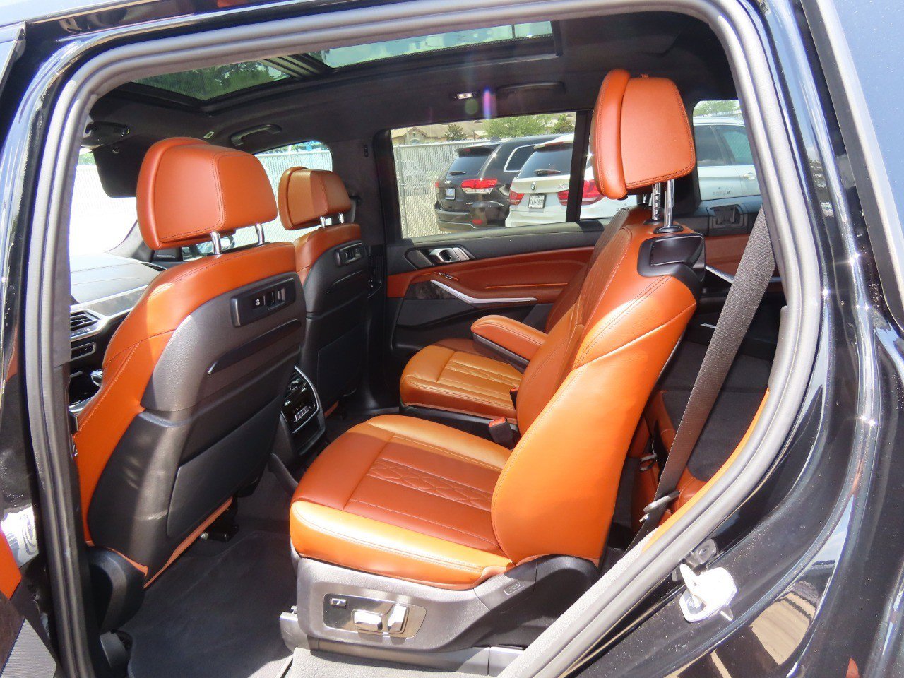 Vehicle image 16 of 38