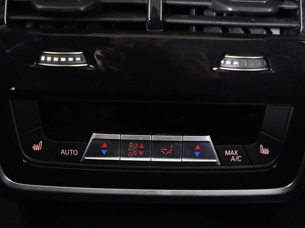 Vehicle image 73 of 74