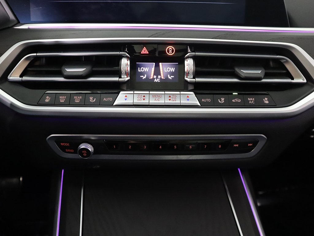 Vehicle image 39 of 74