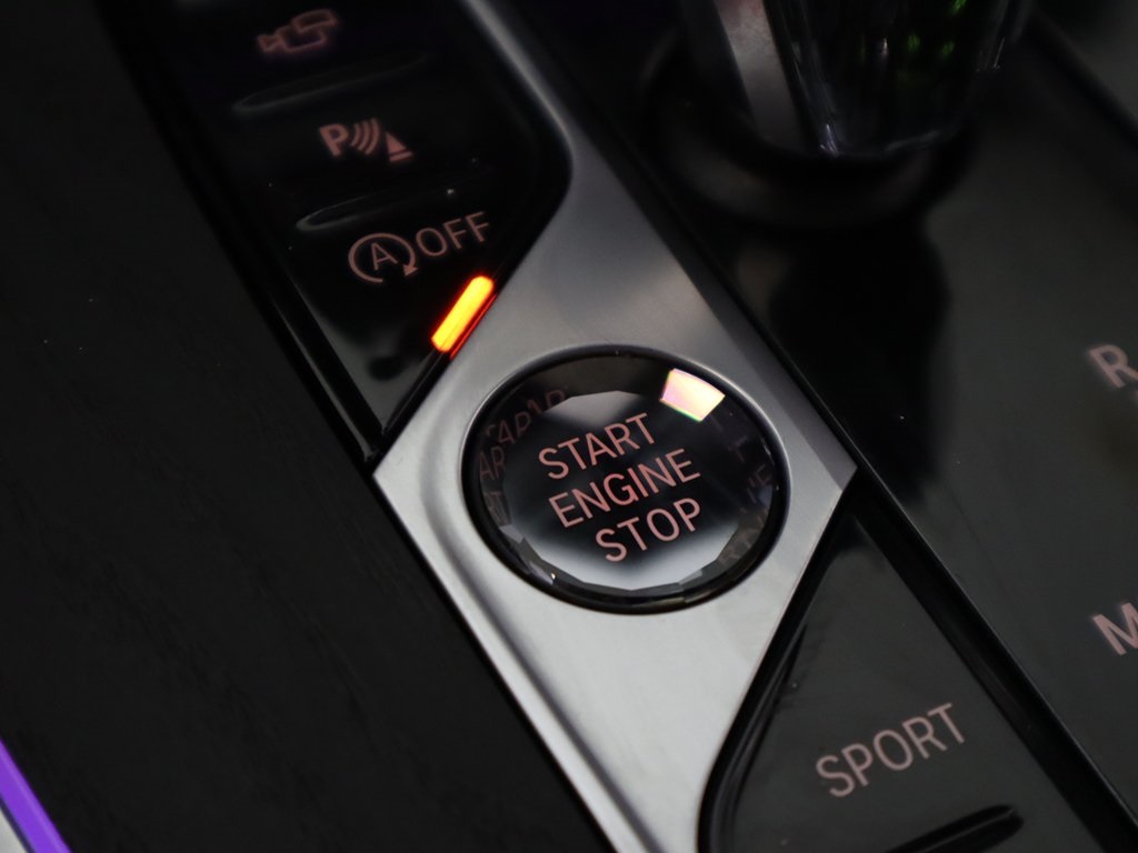 Vehicle image 61 of 74