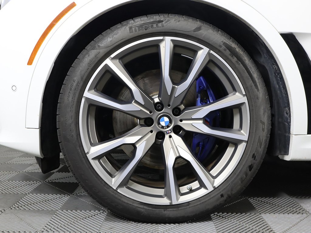 Vehicle image 13 of 74