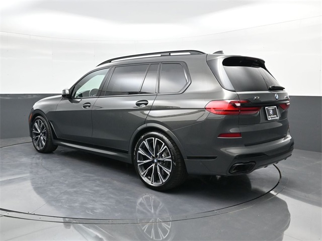 Vehicle image 24 of 37
