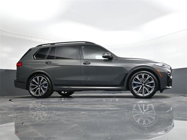 Vehicle image 13 of 37