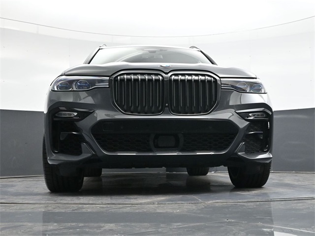 Vehicle image 7 of 37