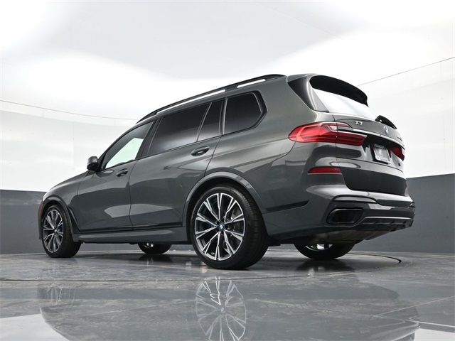 Vehicle image 27 of 37