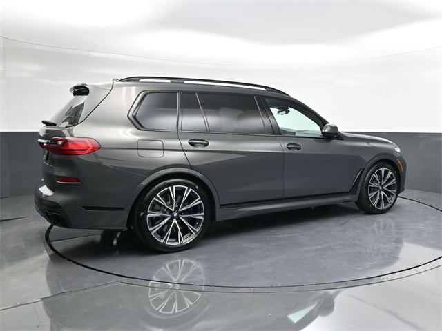 Vehicle image 17 of 37