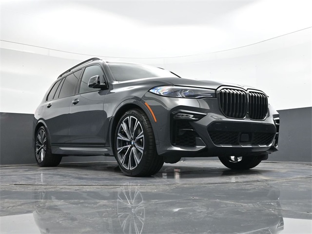 Vehicle image 4 of 37