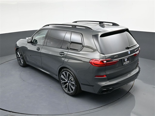 Vehicle image 25 of 37